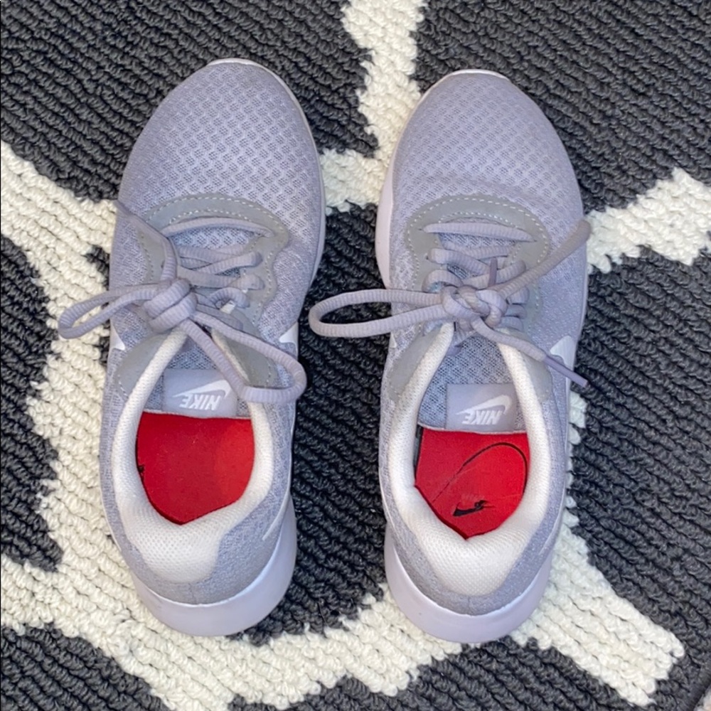 Nike Women’s Gray Tanjun Shoes